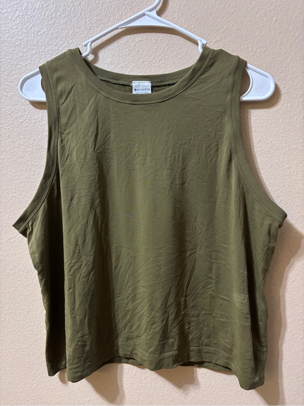 Athleta Muscle Tank Women Large Olive Green Excellent Cropped Activewear Top